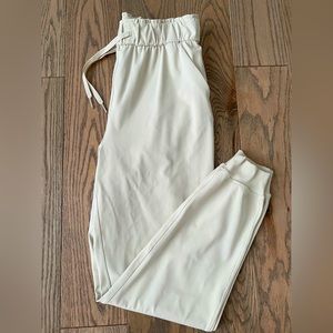 Lululemon Stretch high rise Jogger in Natural Ivory